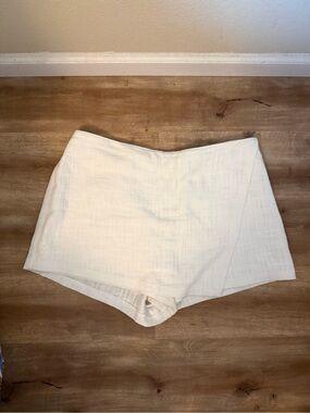 Abercrombie & Fitch Cream Wrap-Front Skort
